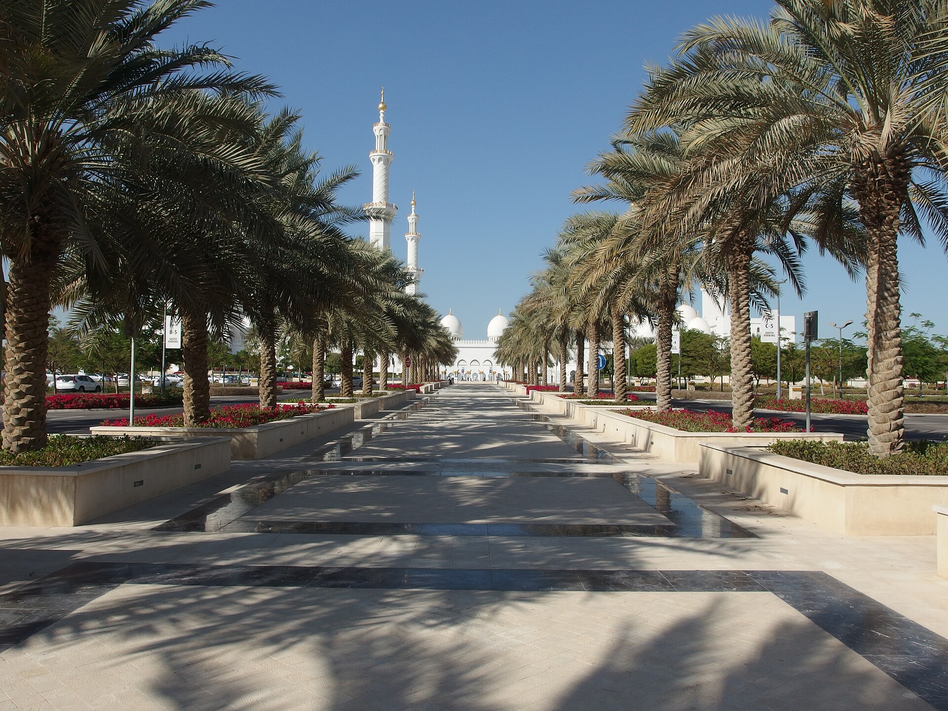 Abu Dhabi Group Trip — 11D/10N — Abu Dhabi